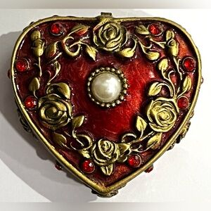 ❤️ Heart Shape Jewelry Trinket Box Red Enameled Gold Roses Bejeweled Magnetic
